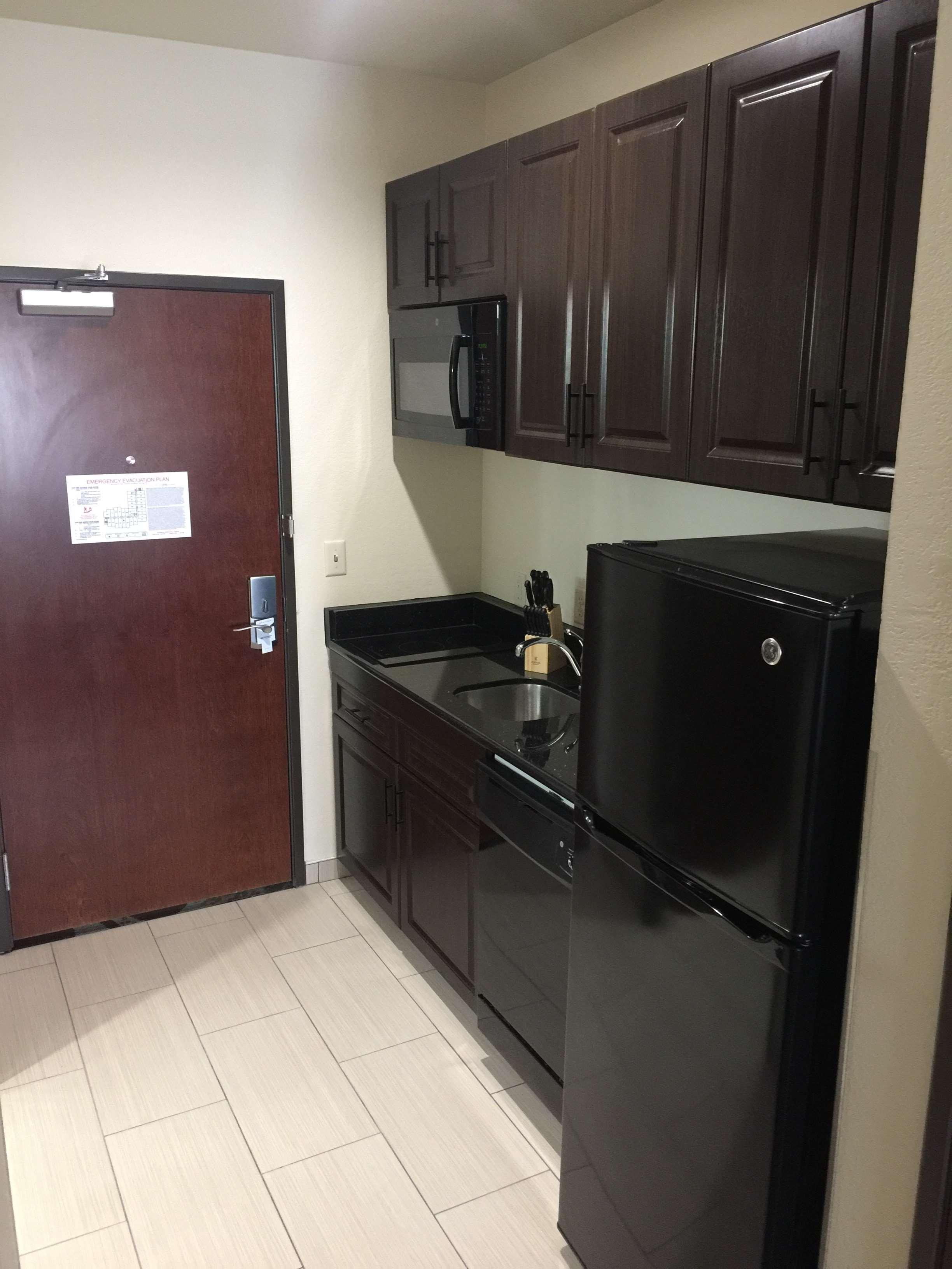 Best Western Plus/Executive Residency Elk City Exterior foto